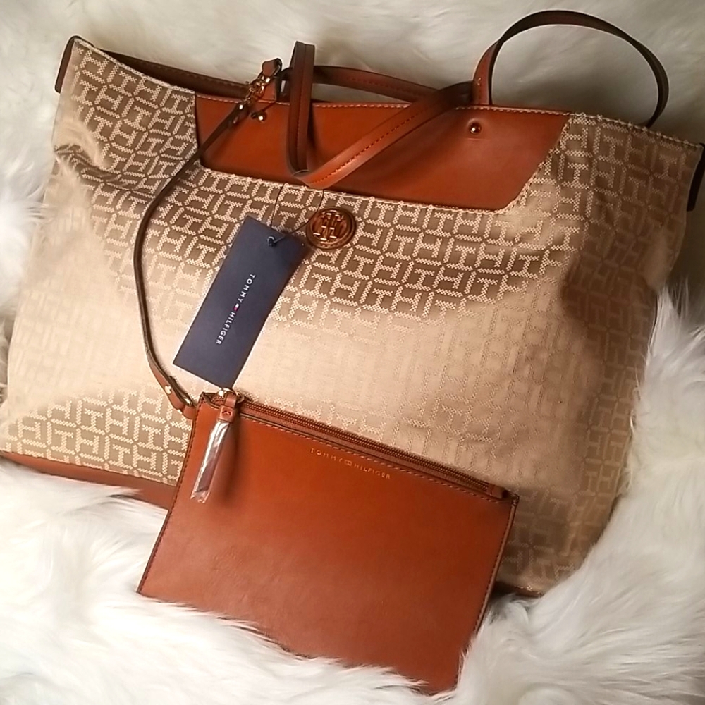 Tommy Hilfiger Large Bag with pouch